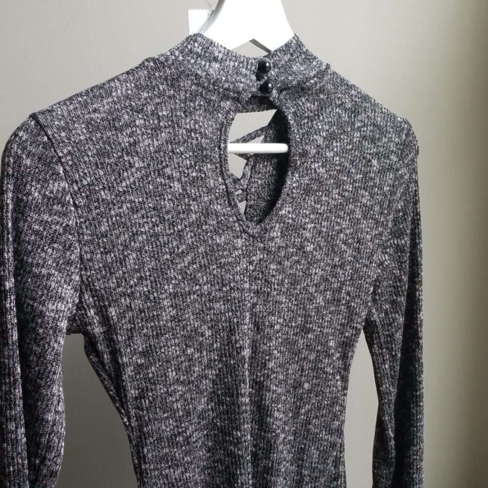 Grey Cut-Out long Sleeved Bodysuit-NWT - Picture 4 of 4